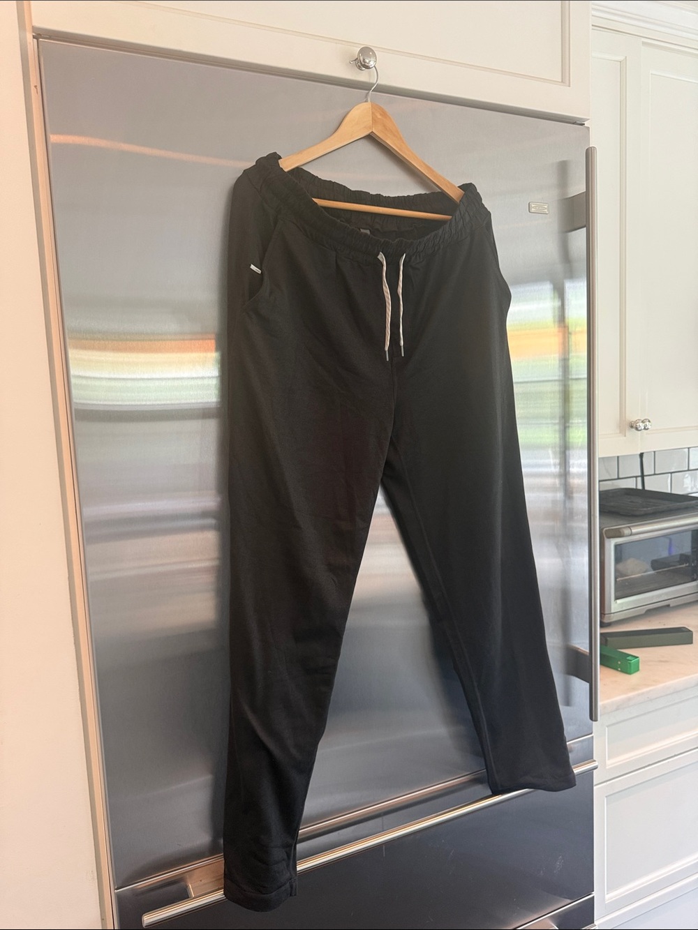 NWOT Vuori Dark Charcoal Jogger Pants with White Drawcord